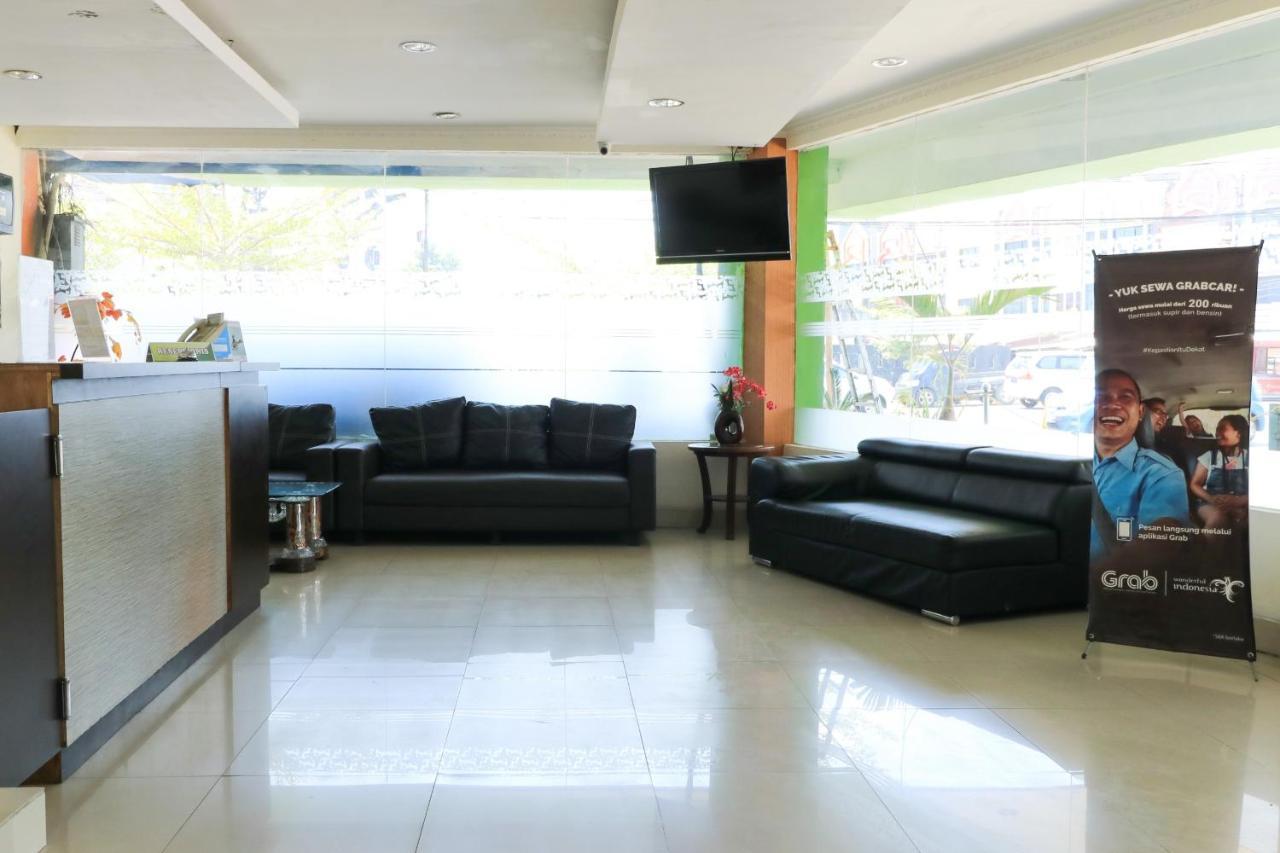 Al-Badar Hotel Syariah Makassar Exterior foto